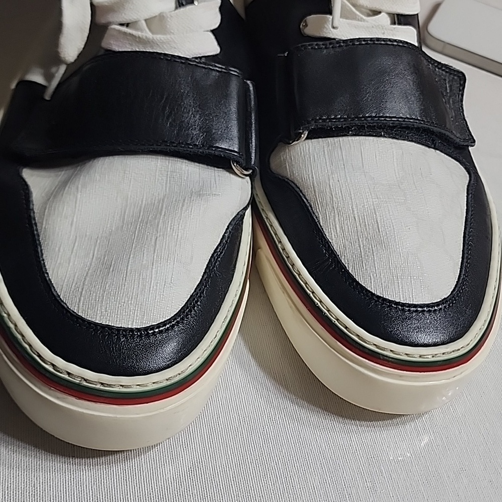 Gucci Men's Monochrome High-Top Sneakers - Picture 2 of 9